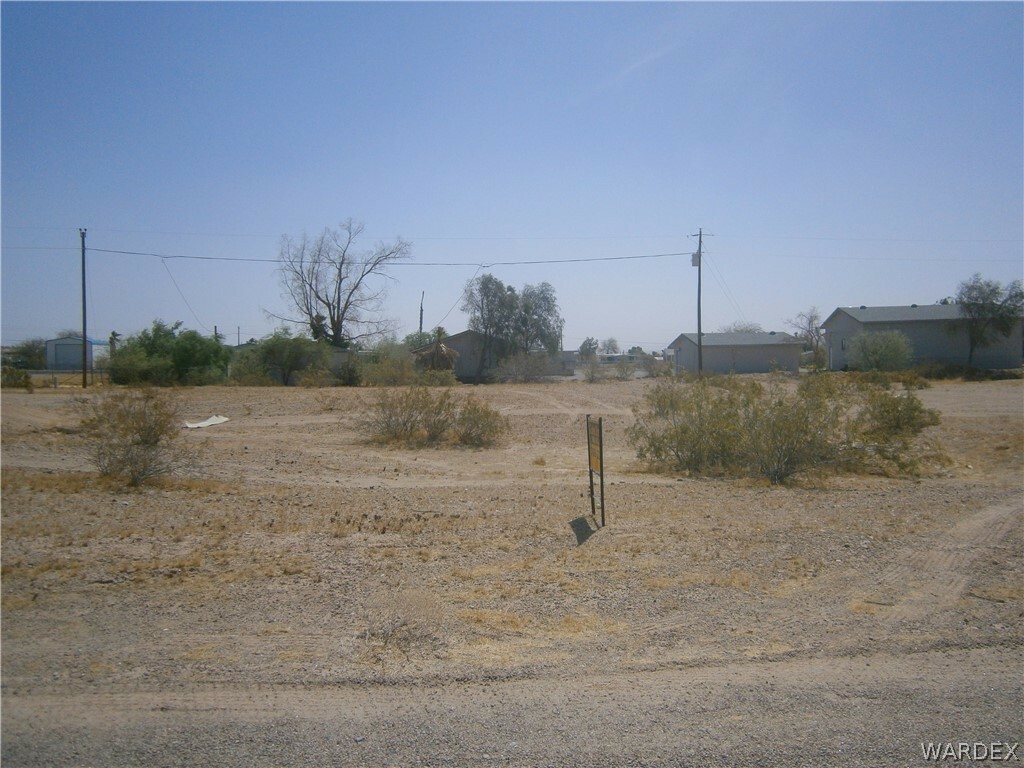 Property Photo: 13040 S Beach Dr AZ 86436