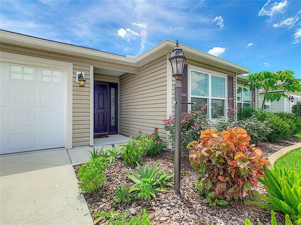 Property Photo: 1670 Touchette Terrace FL 32163