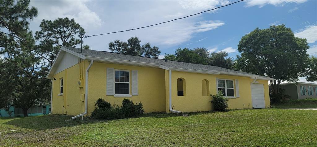Property Photo: 13180 Lawrence Street FL 34609