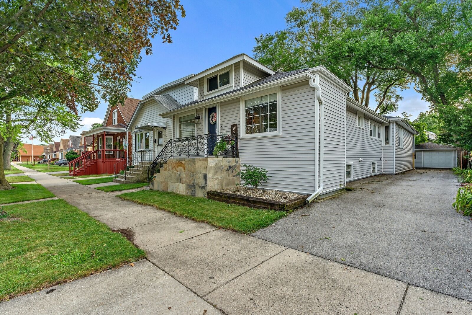 Property Photo: 2436 Erie Street IL 60171