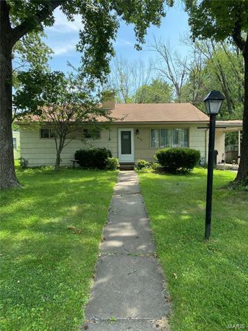 Property Photo: 809 Southmoor Place 62035
