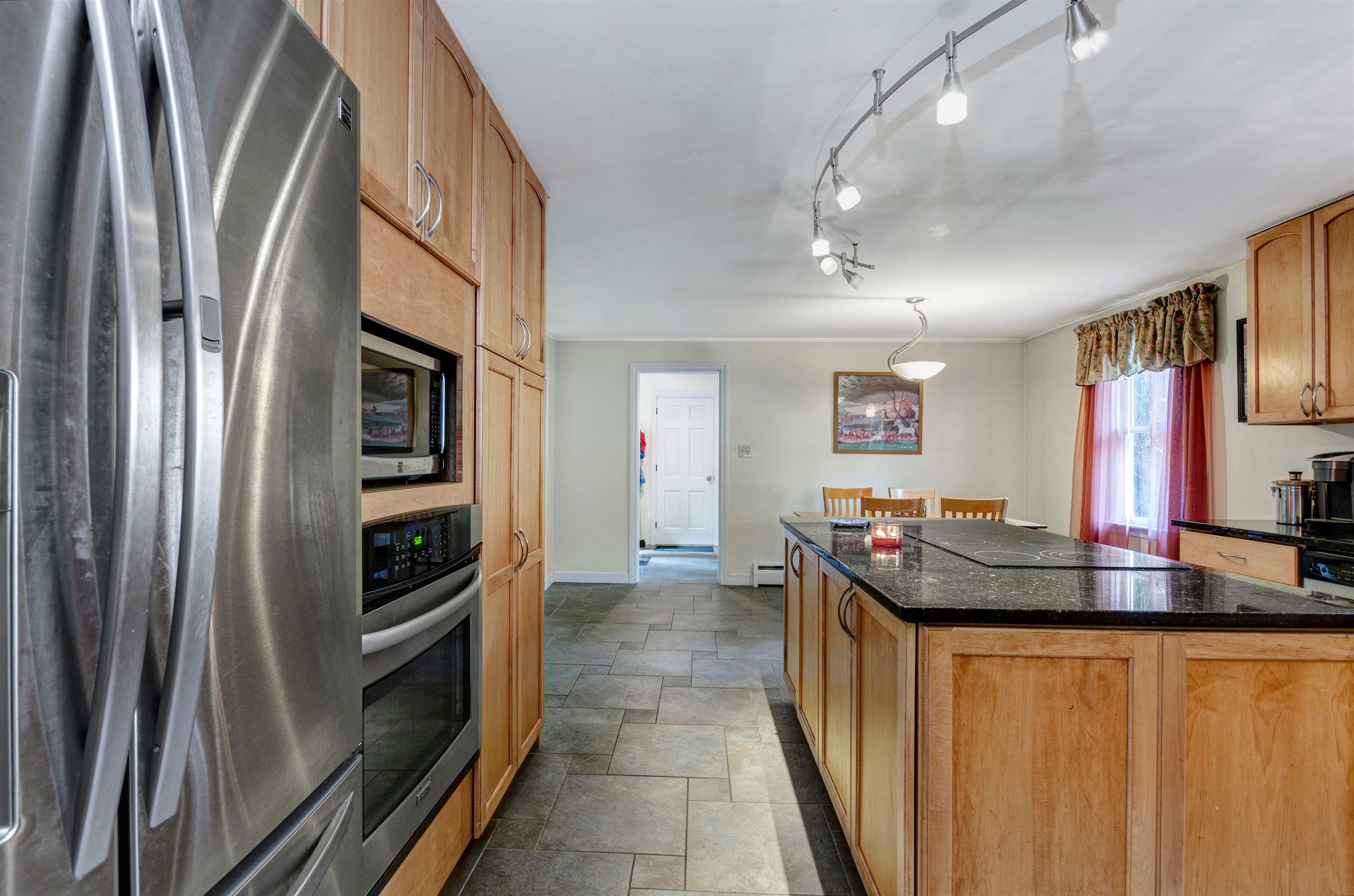 Property Photo: 12 Ridgewood Drive NH 03304