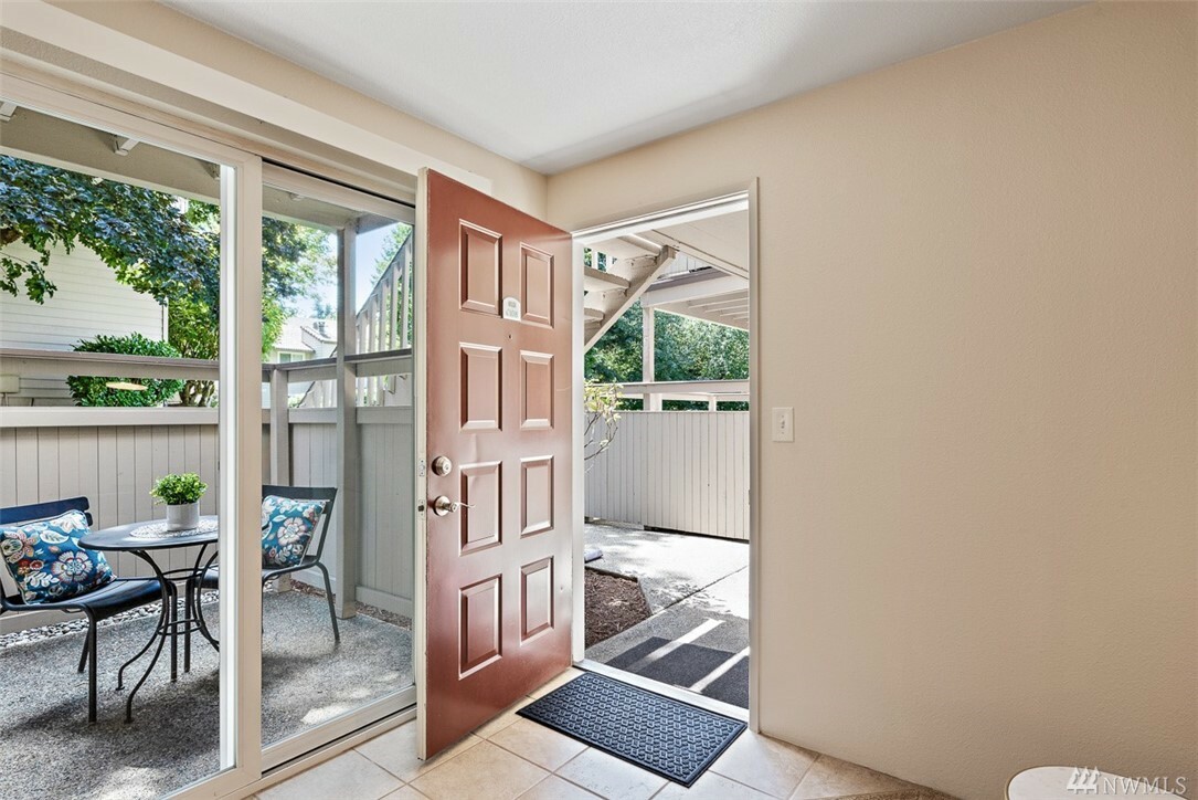 Property Photo:  14200 NE 171st St C 108  WA 98072 