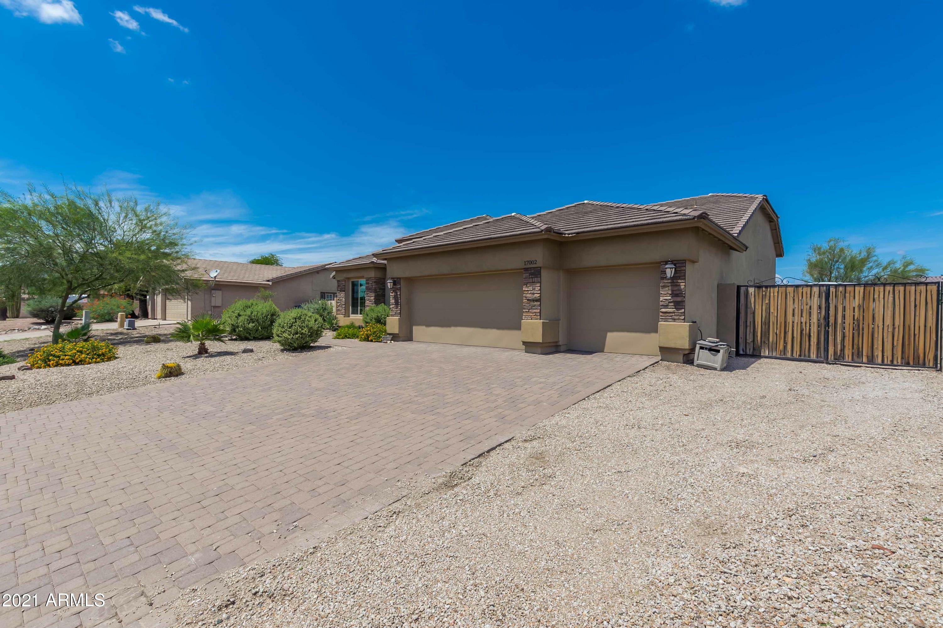 Property Photo: 17002 E Alamosa Avenue AZ 85268