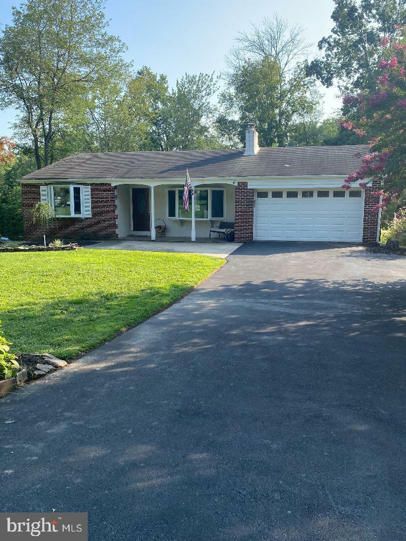 Property Photo:  260 Fairhill Drive  PA 18966 