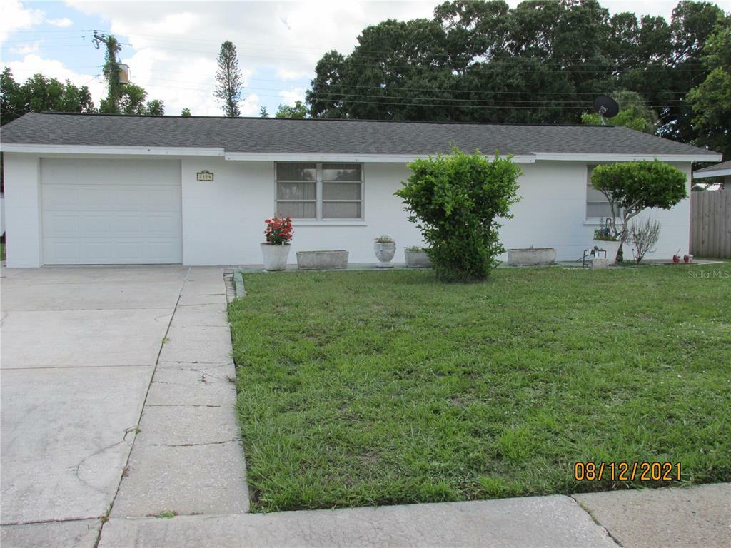Property Photo: 2124 Wood Street FL 34237