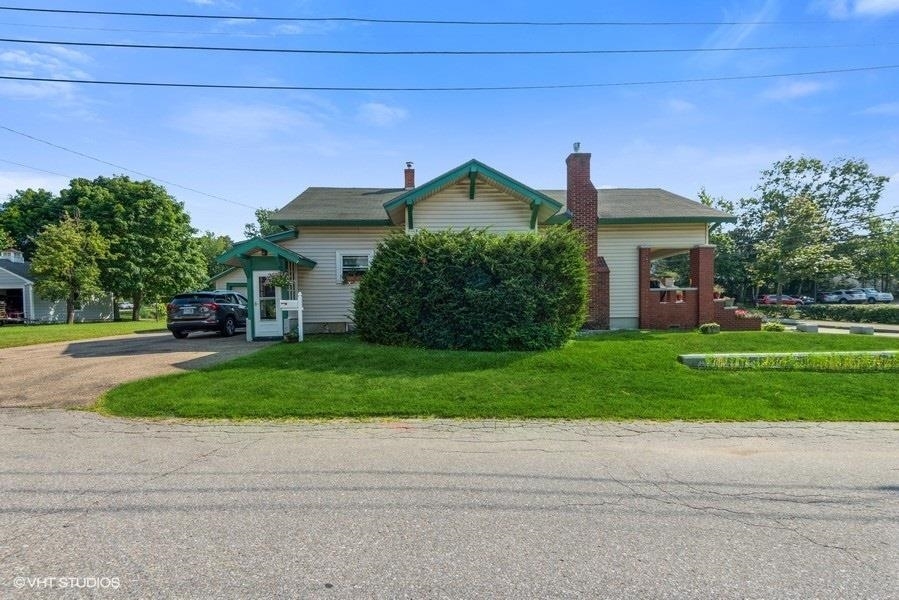Property Photo: 77 Highland Street NH 03246