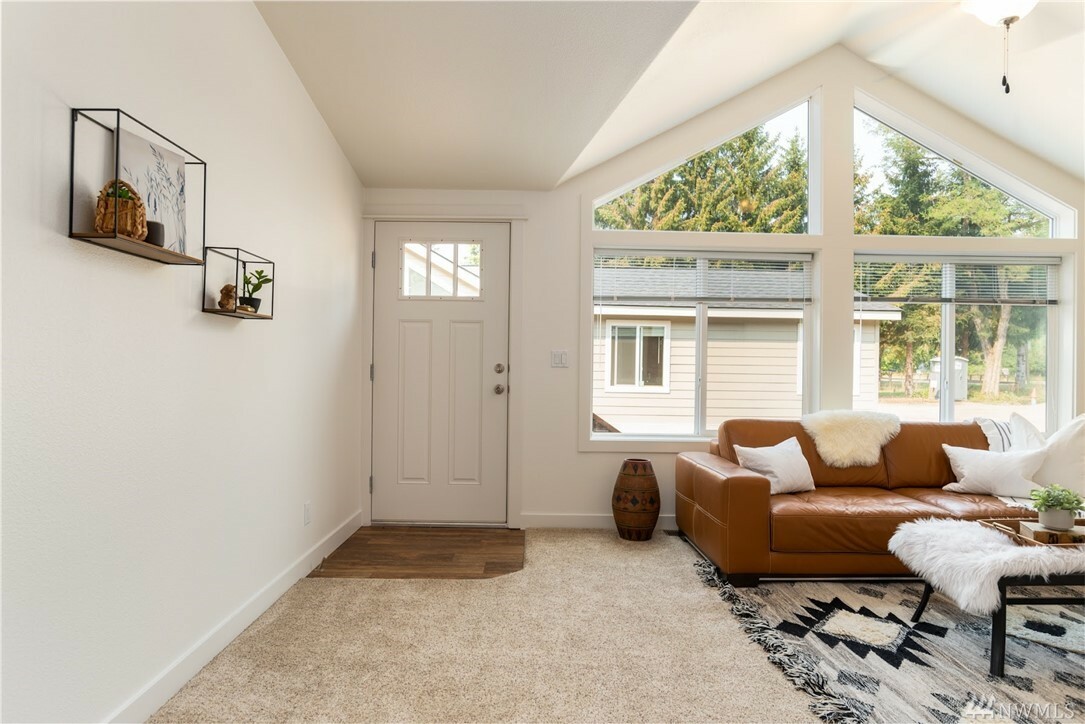 Property Photo: 7658 S Superior Ave WA 98237