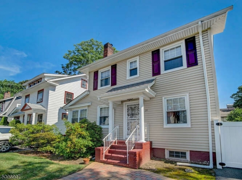 20 Park End Pl  East Orange City NJ 07018 photo