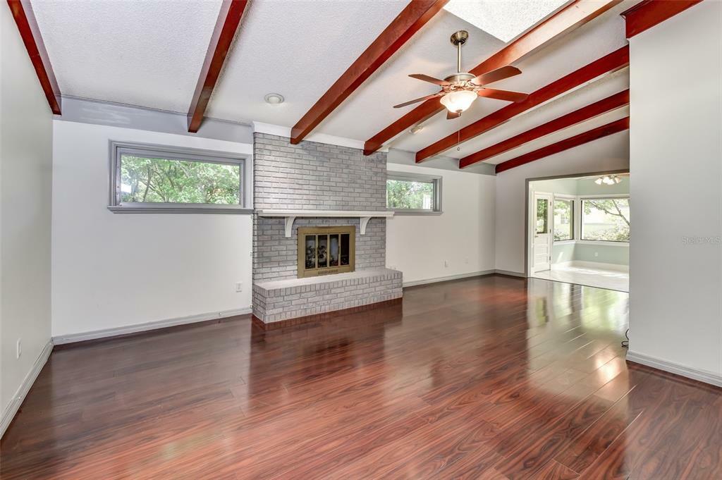 Property Photo:  755 Lincoln Road  FL 32724 