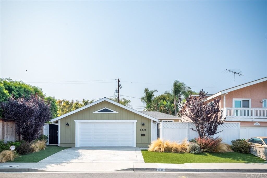 Property Photo:  2331 Cynthia Court  CA 92627 