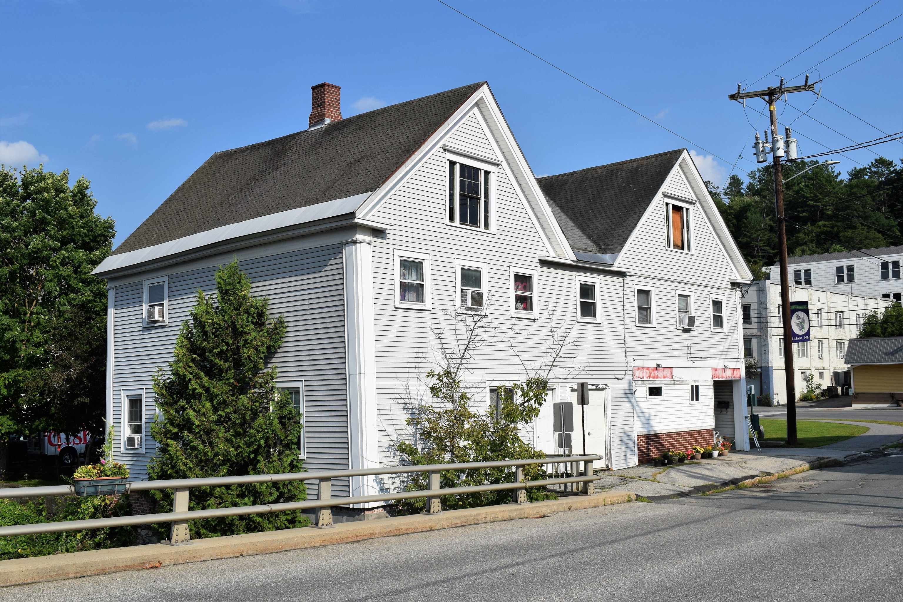 Property Photo:  10 School Street  NH 03585 