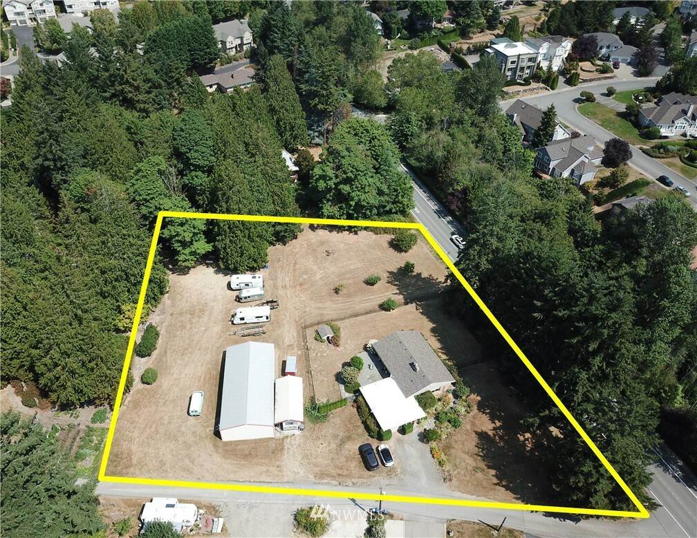 Property Photo:  18636 NE 53rd Street  WA 98052 