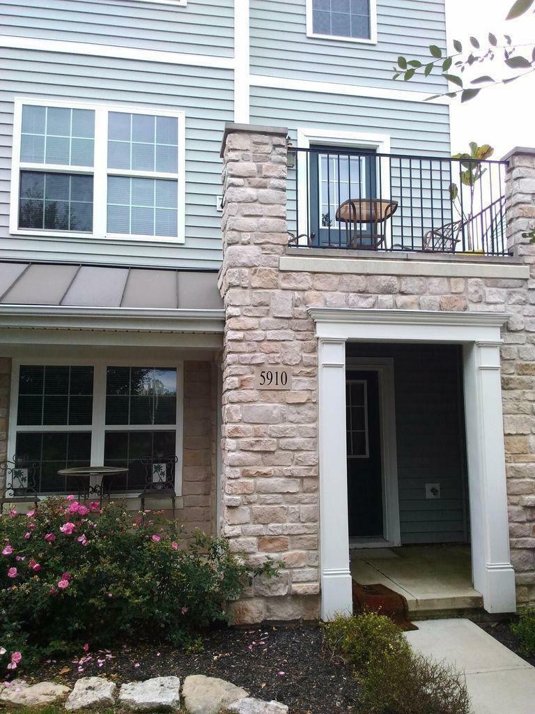 Property Photo:  5910 Passage Creek Drive 1701  OH 43016 