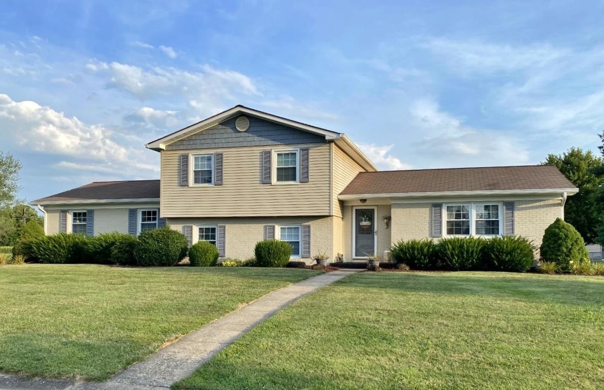 Property Photo: 1863 Dogwood Lane IN 47441