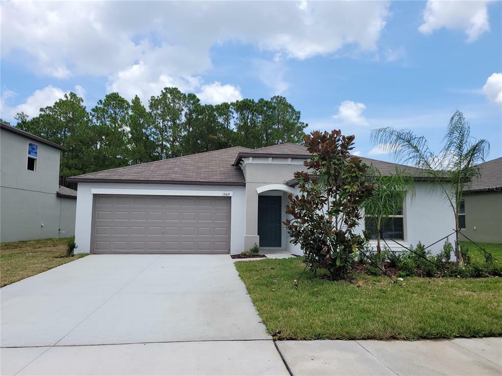 Property Photo:  13419 Willow Bluestar Loop  FL 33579 