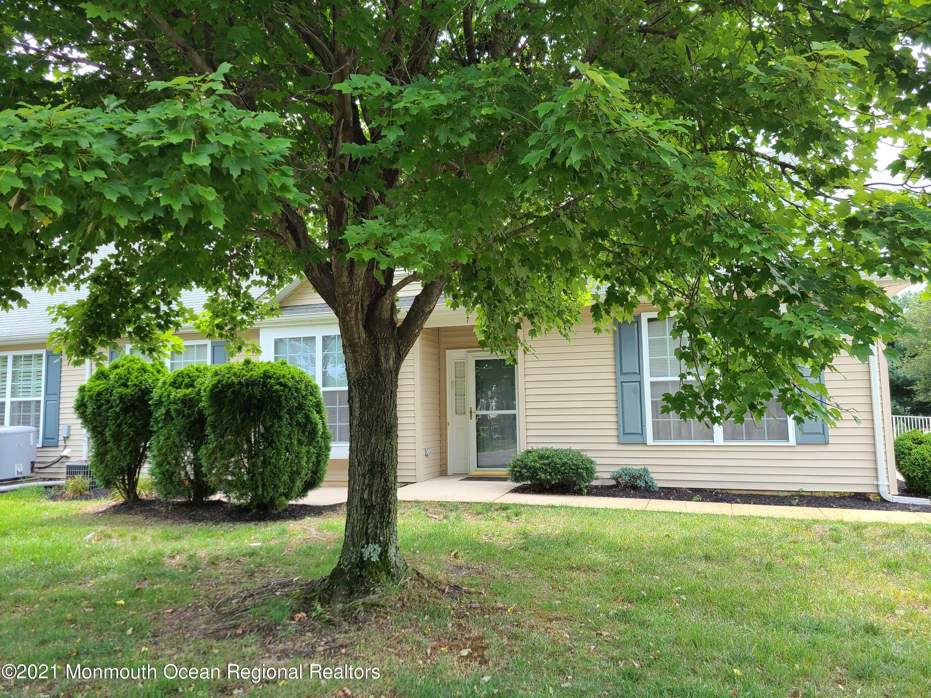 Property Photo:  7 Country Walk Boulevard  NJ 08759 