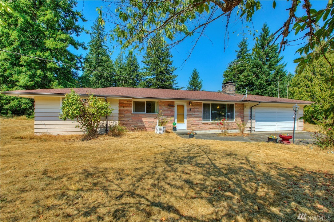 Property Photo: 17919 16th St E WA 98391