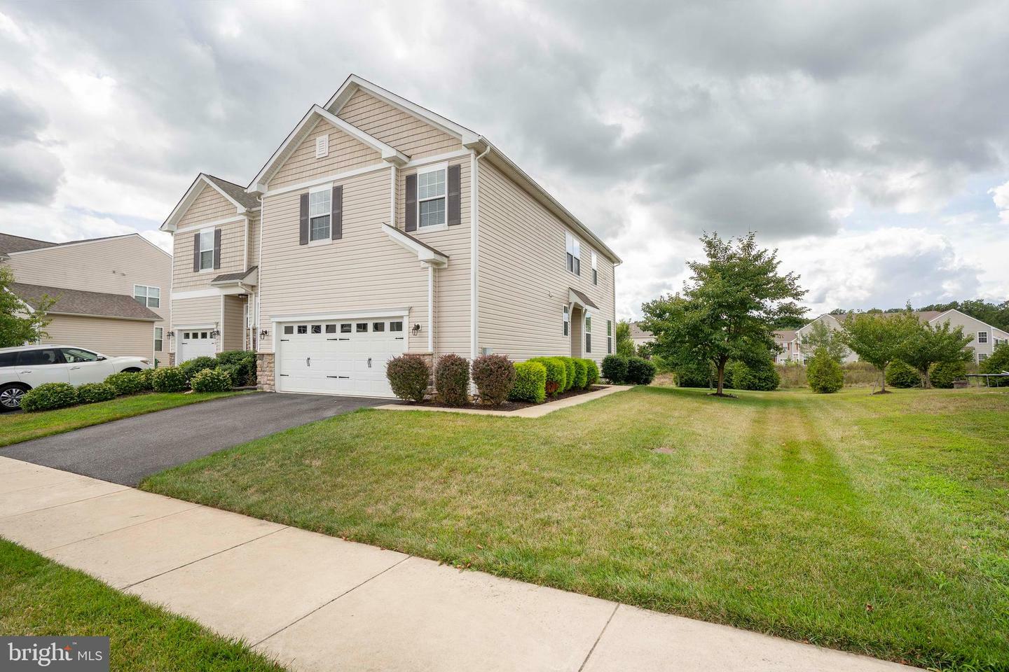 Property Photo: 121 Margaretta Drive DE 19709