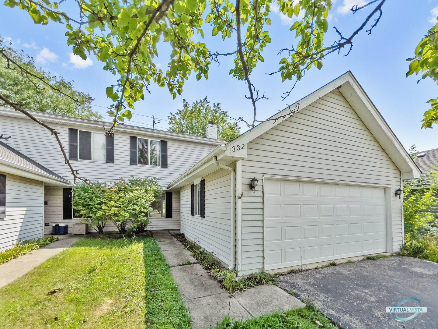 Property Photo:  1332 Andover Drive  IL 60504 