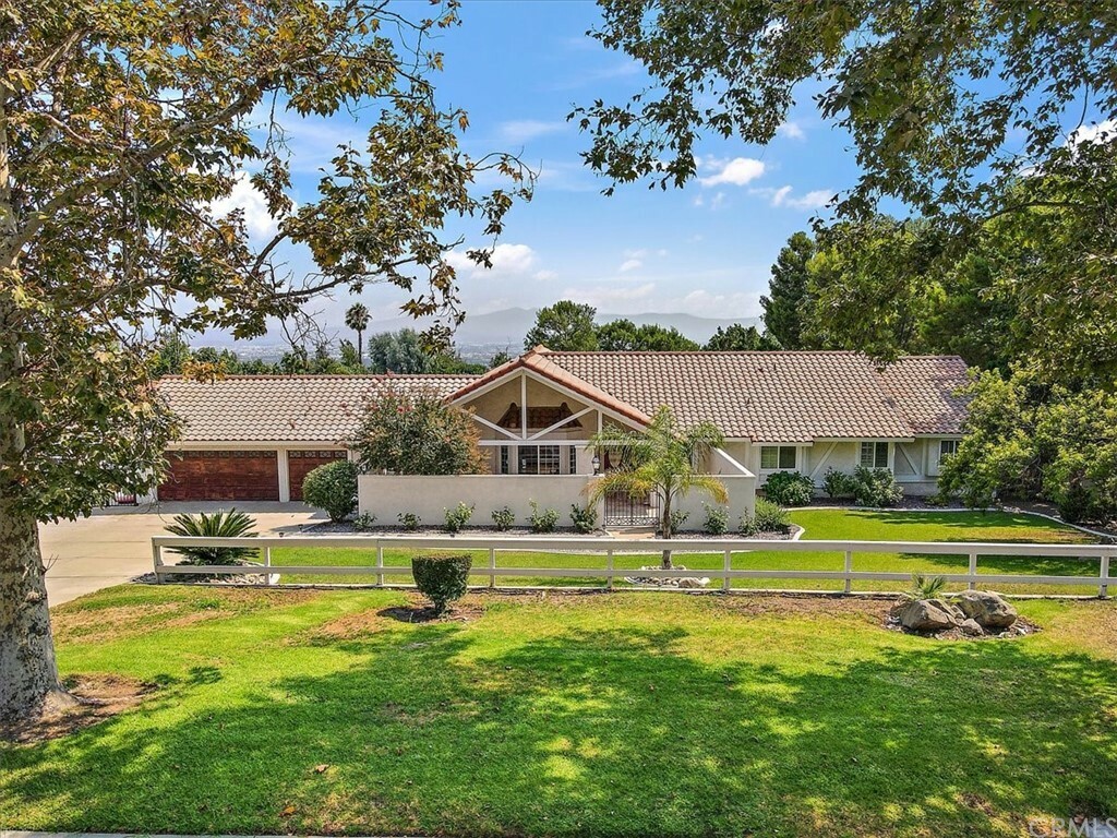 Property Photo:  10761 Hillside Road  CA 91737 