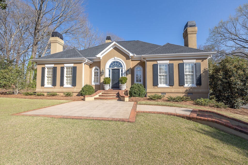 Property Photo: 104 Princeton Mill Court GA 30606