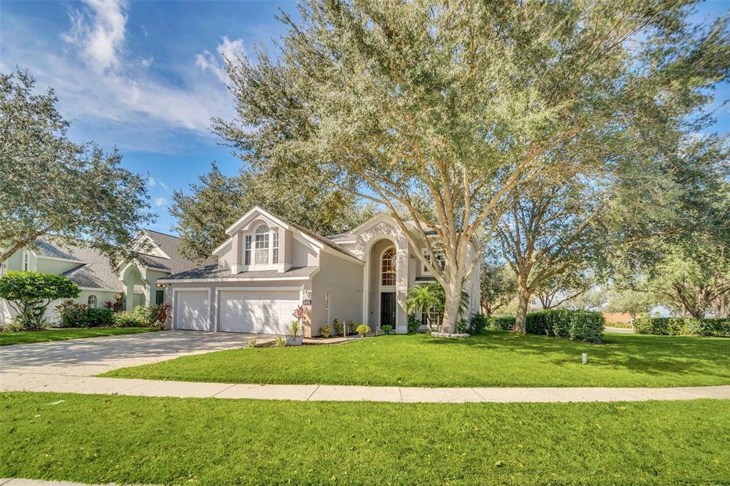 Property Photo:  15605 Bay Vista Drive  FL 34714 