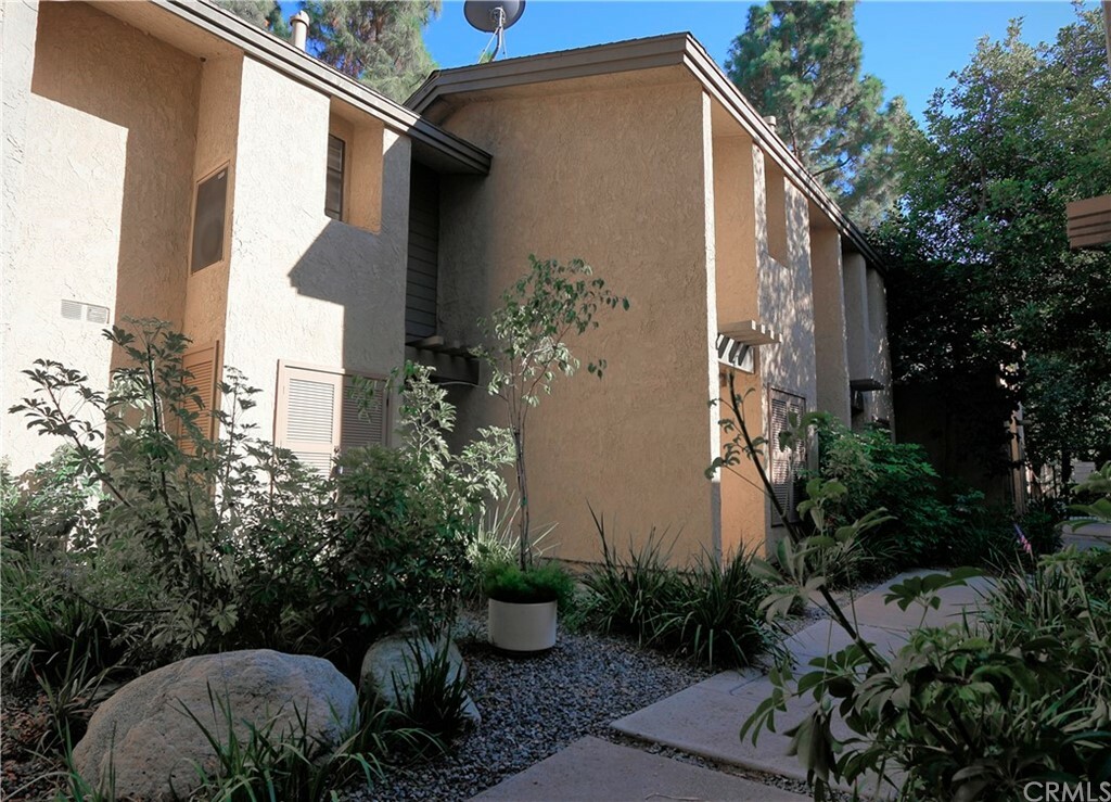 Property Photo:  4900 E Chapman Avenue 75  CA 92869 