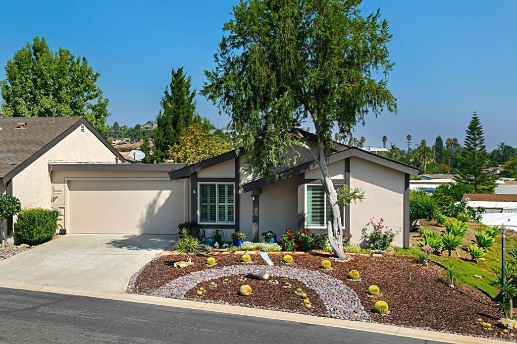 Property Photo:  716 Nob Circle  CA 92084 