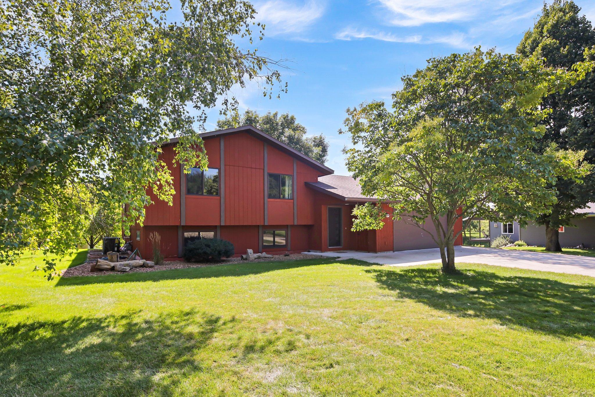 Property Photo: 15561 241st Street MN 56320