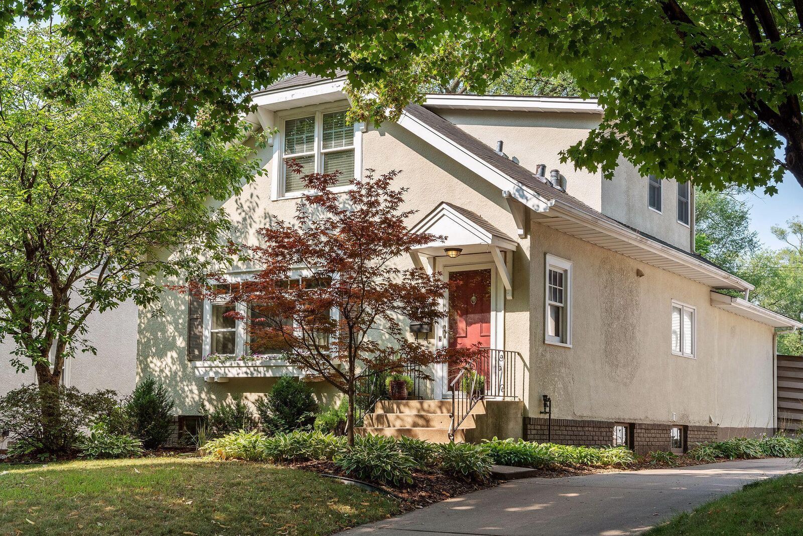 Property Photo:  4724 Ewing Avenue S  MN 55410 