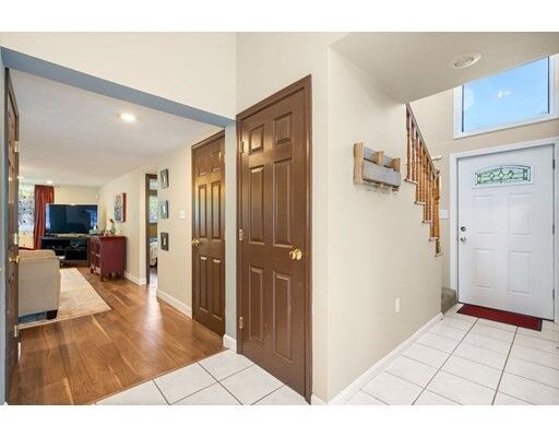 Property Photo:  52 Waverly Road  MA 01801 