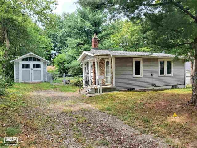 Property Photo: 209 Jones Street MI 48097