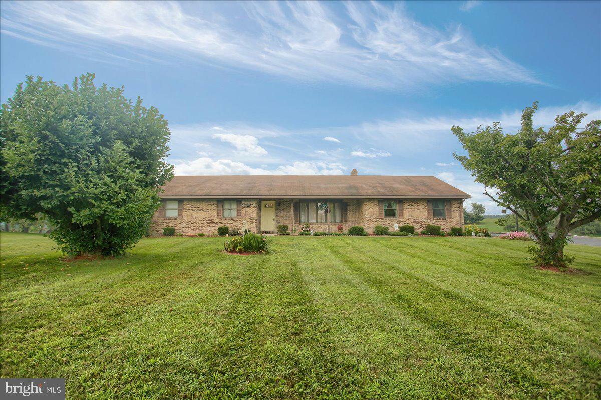 Property Photo:  420 Windy Hill Road  PA 17090 