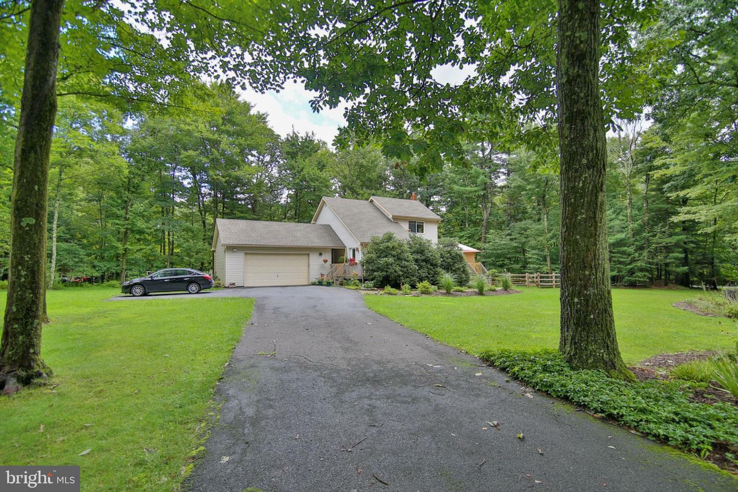 Property Photo:  173 Ruby Court  PA 18353 