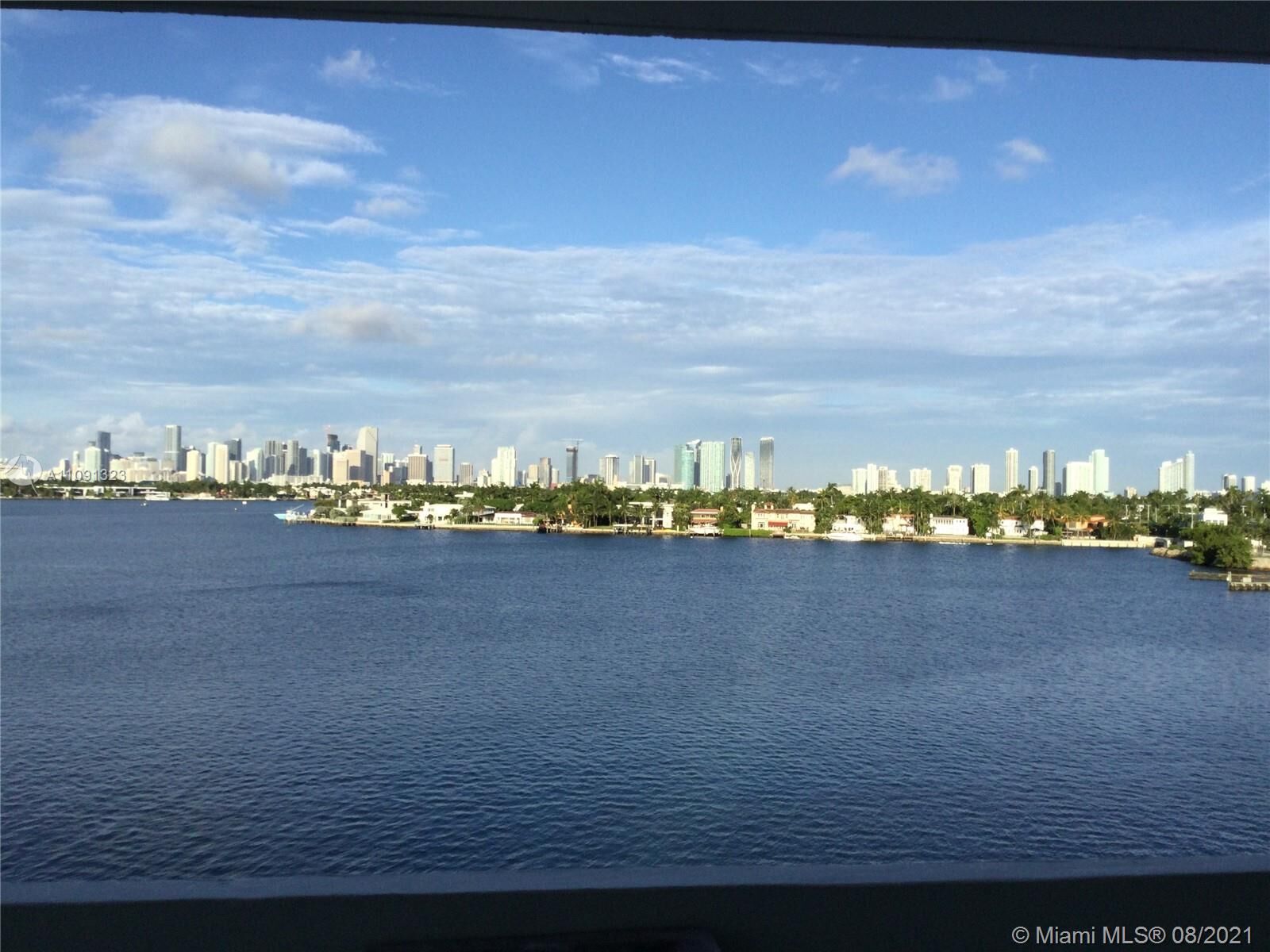 Property Photo:  5 Island Ave 5D  FL 33139 
