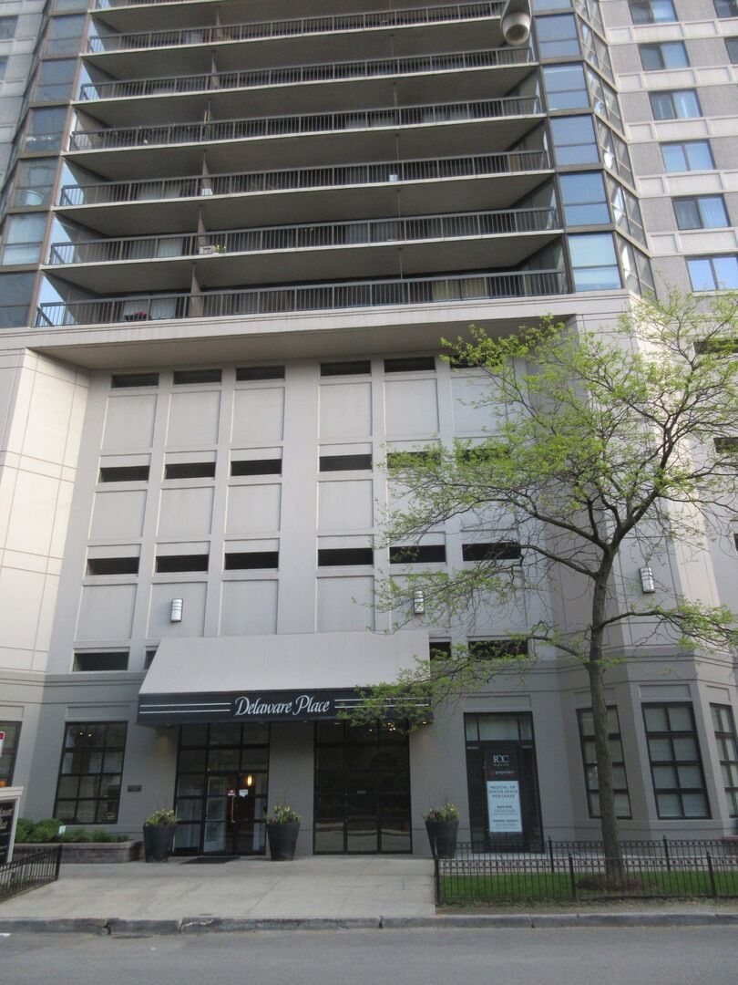 Property Photo:  33 W Delaware Place 7F  IL 60610 