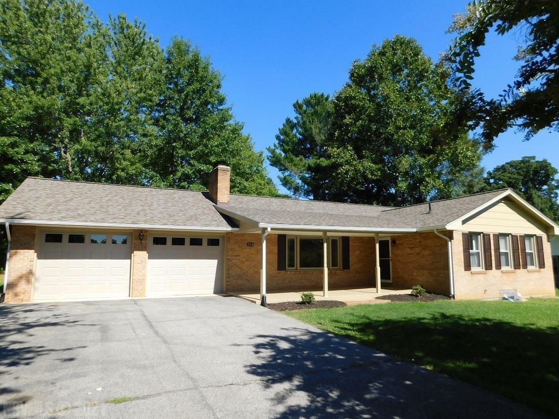 Property Photo:  310 Hickory Drive  VA 24073 