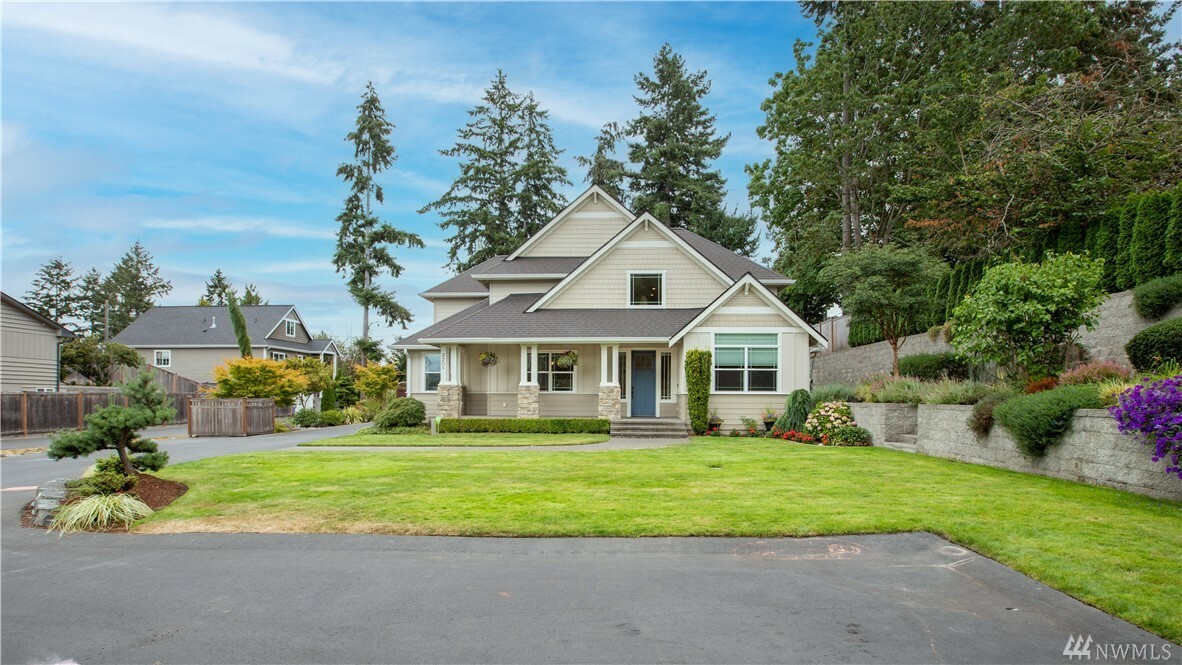 Property Photo:  3209 Tyee Dr W  WA 98466 