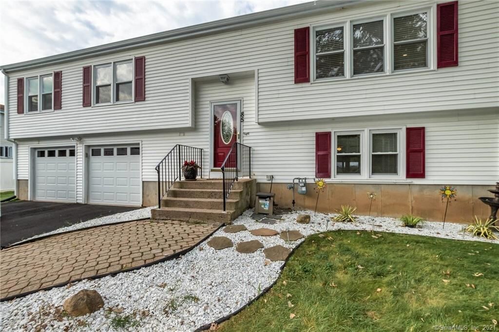 Property Photo:  85 Clubhouse Road  CT 06095 