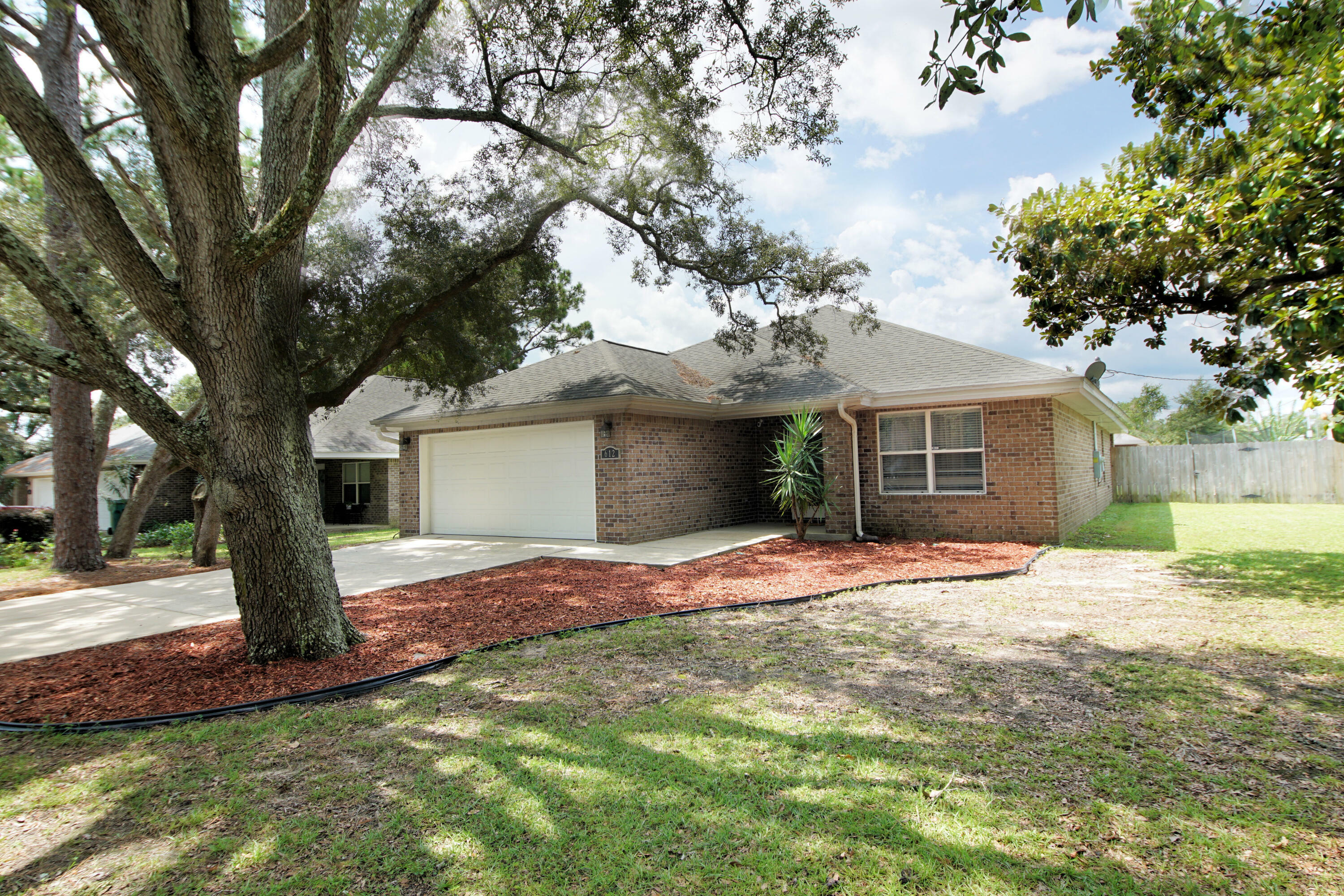 Property Photo:  612 Center Street  FL 32547 