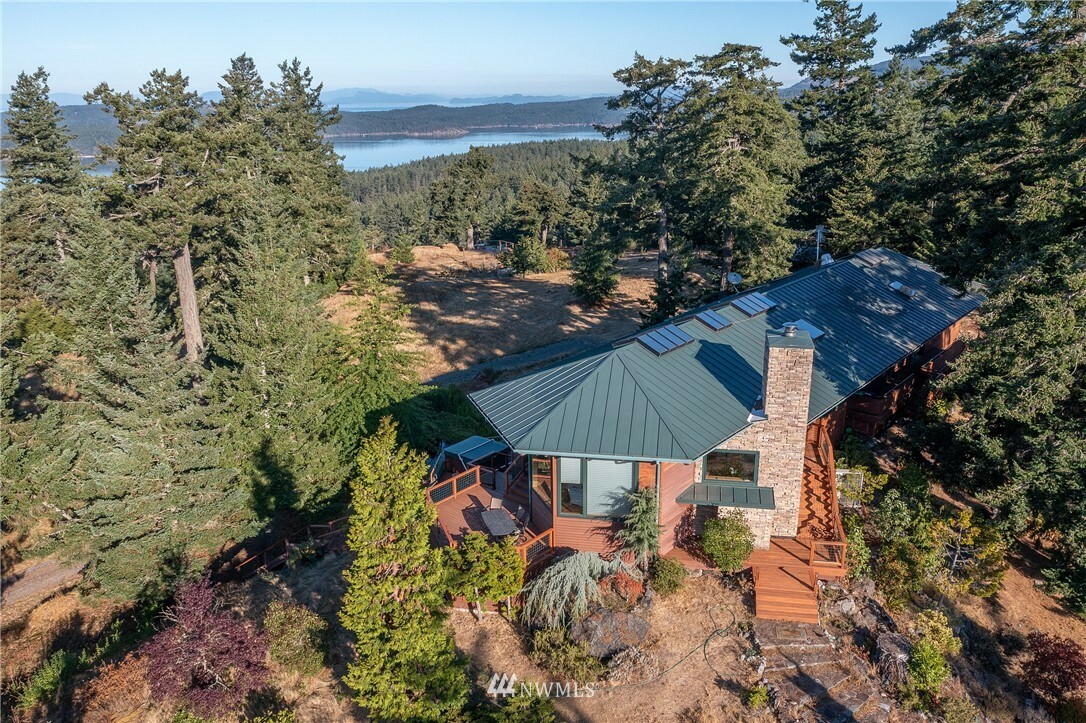 Property Photo:  421 Scott Hill Road  WA 98280 