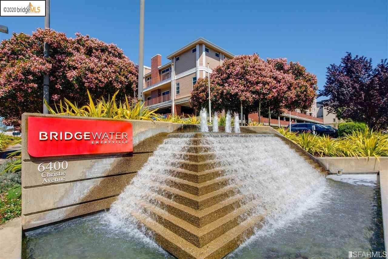 Property Photo:  6400 Christie Avenue 2101  CA 94608 