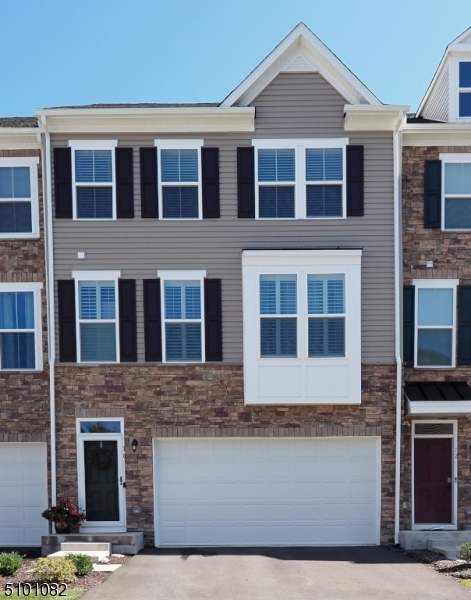 Property Photo: 10 Sedicavage Way NJ 07828