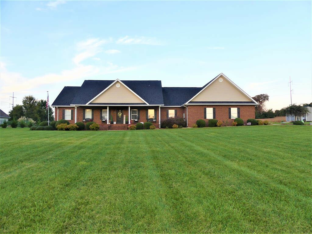 Property Photo: 304 County Road 545 TN 37329
