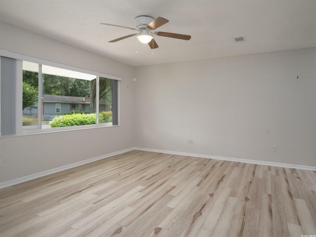 Property Photo:  6624 NW 29th Terrace  FL 32653 