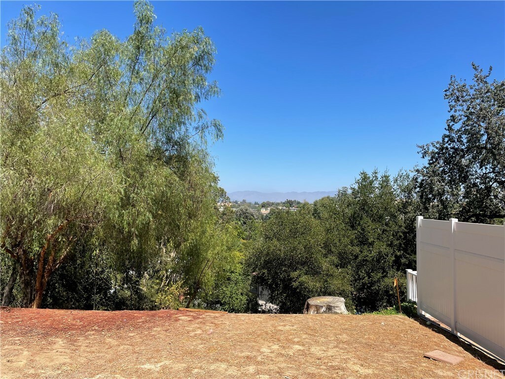 Property Photo:  4973 Campo Road  CA 91364 