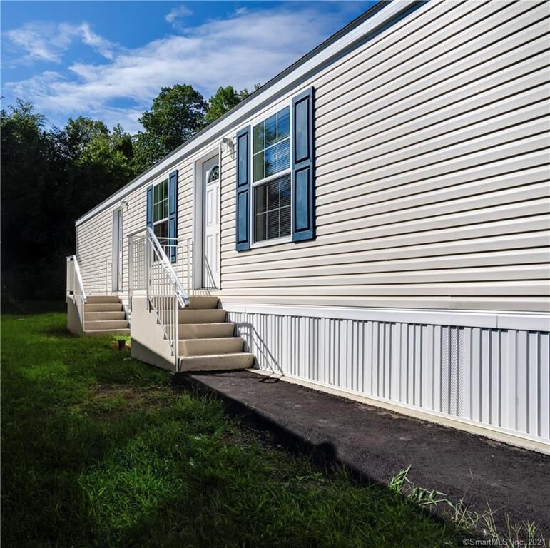 Property Photo: 301 Buddington Road 3 CT 06340