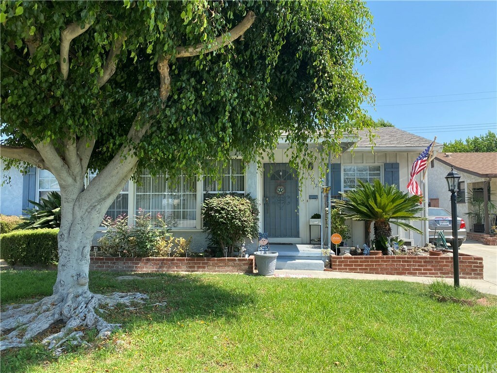 Property Photo:  13612 Stanbridge Avenue  CA 90706 