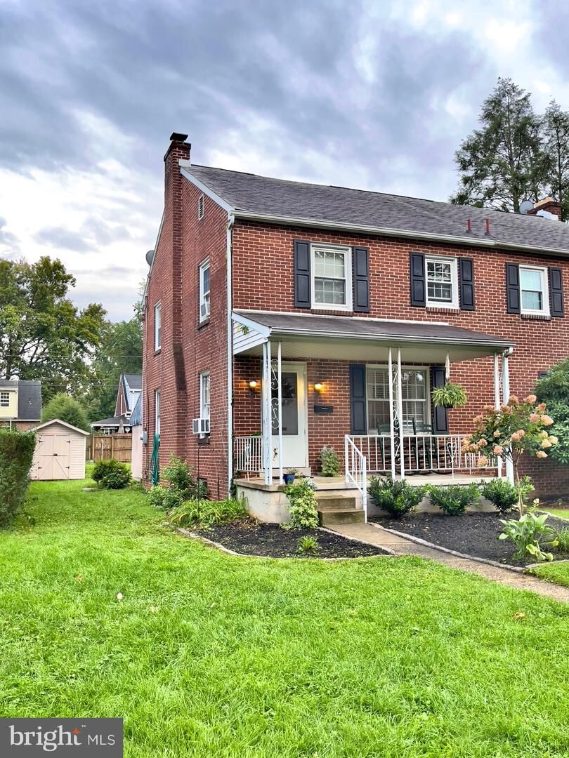 Property Photo:  1036 Edgemoor Court  PA 17601 